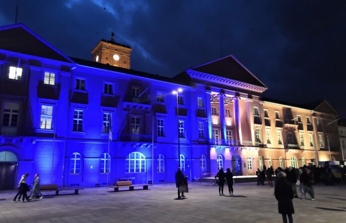 Rathaus in Karlsruhe in Farben