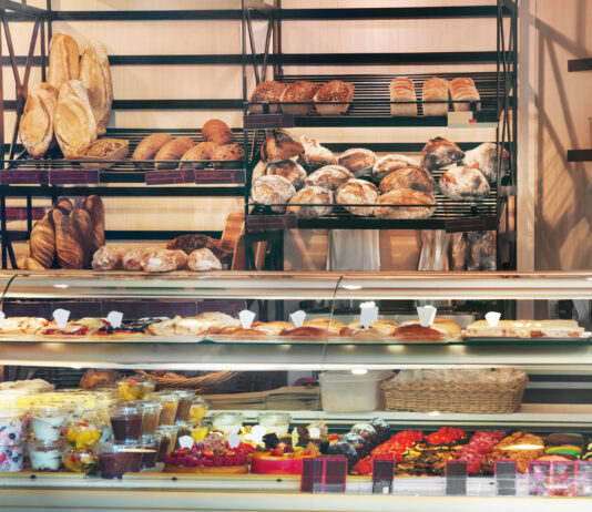 Ein Blick in eine Bäckerei und Konditorei.