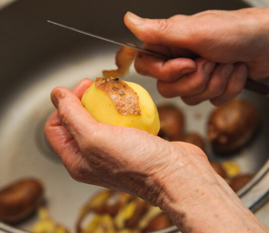 Dieses billige Rezept mit Kartoffeln kostet nur einen Euro